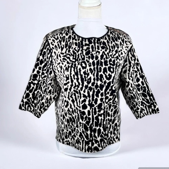 Ann Taylor Black and Cream Animal Print Structured Knit Top Size S - Picture 1 of 13
